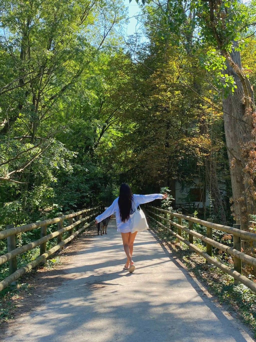 Hannah W. Manchester, UK